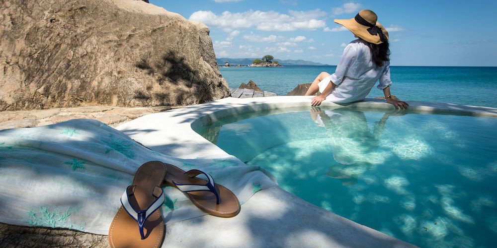 unpretentious-luxury-kaya-mawa-malawi-blog-malawian-style-Mainja-pool