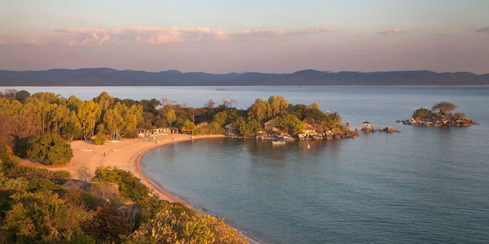 unpretentious-luxury-kaya-mawa-malawi-blog-malawian-style-lodge
